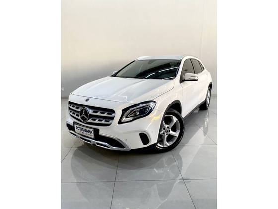 MERCEDES-BENZ GLA 200 1.6 CGI FLEX STYLE 7G-DCT